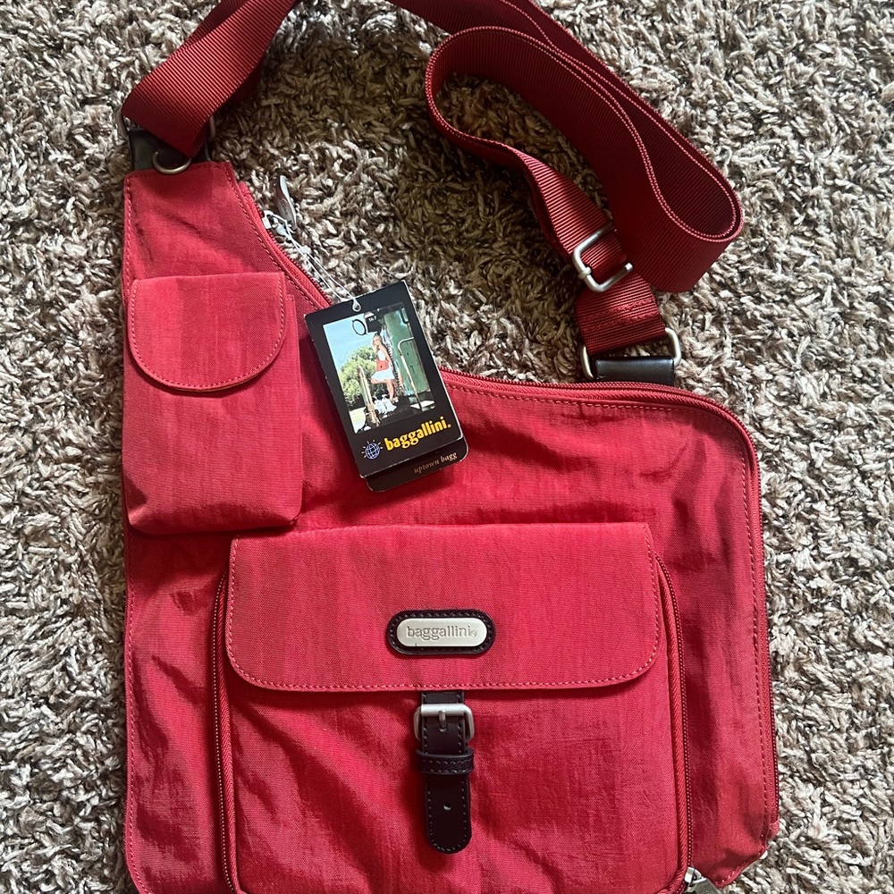Baggallini Red Crossbody Bag with Adjustable Straps and Durable Design